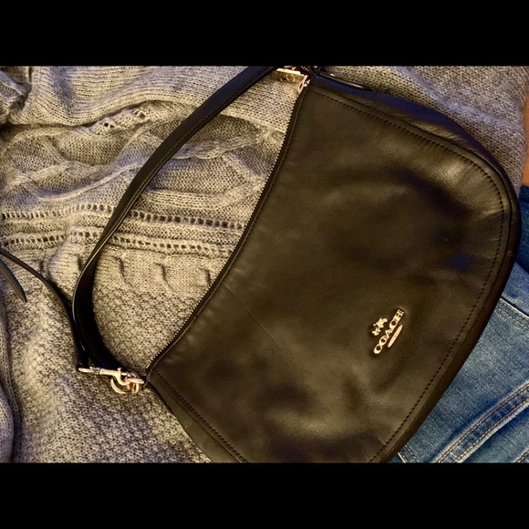 Like new Coach crossbody bag - Picture 8 of 9